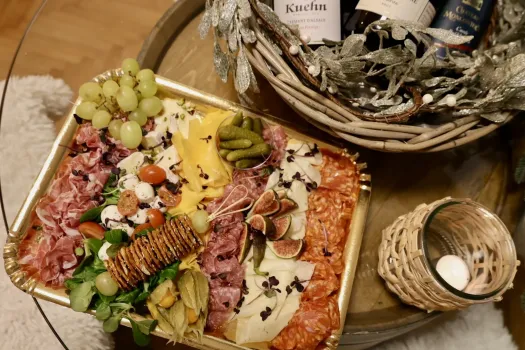 Silvestrovské prkno pro 5 osob.